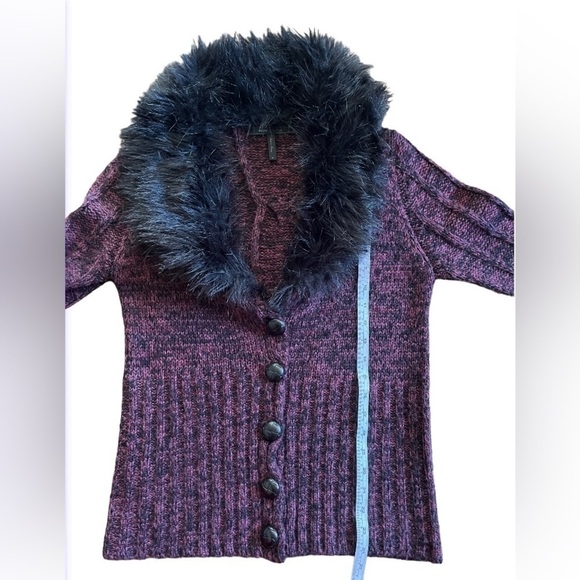 BCBGMAXAZRIA faux fur cardigan. Medium. Preowned in excellent condition - Picture 9 of 11